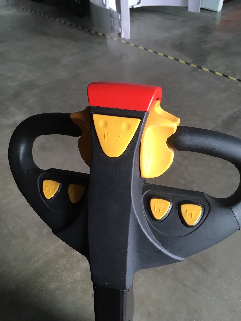 full electric pallet stacker